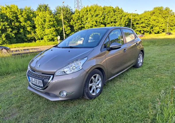 samochody osobowe Peugeot 208 cena 18900 przebieg: 181000, rok produkcji 2012 z Poznań